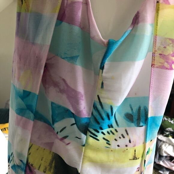 Worthington size Large multi colored watercolor look sheer overlay top - Picture 3 of 10